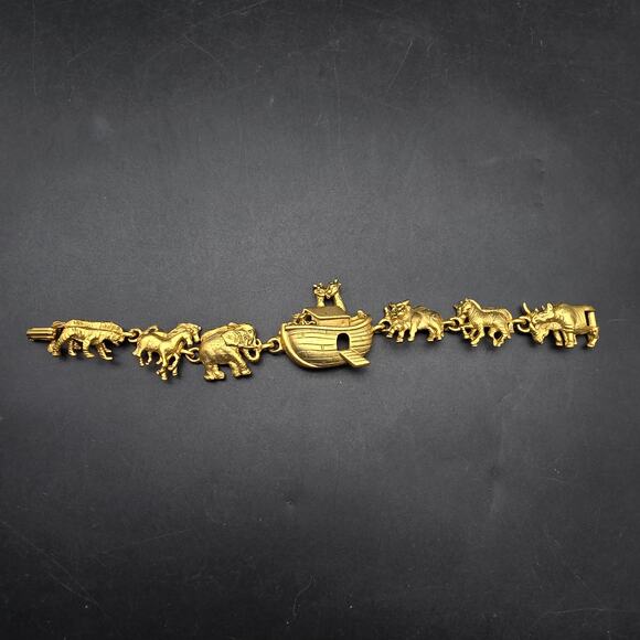 AJC Noahs Ark Gold Tone Bracelet Charm Link Signed Costume Jewelry Vintage - Picture 3 of 10